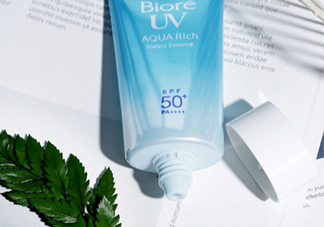 碧柔和新碧防曬霜哪個好？碧柔防曬霜和新碧防曬霜對比