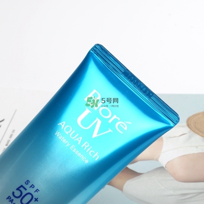 碧柔藍(lán)管防曬黑嗎？碧柔藍(lán)管是物理防曬嗎？