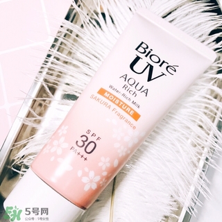 碧柔櫻花防曬霜怎么樣？碧柔櫻花防曬霜好用嗎？