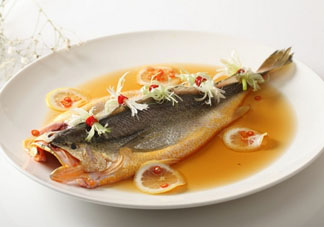 小黃魚不能和什么一起吃？小黃魚和什么相克？