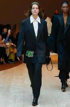 celine2017秋冬系列衣服怎么樣_好看嗎？