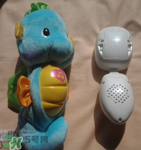 費雪小海馬怎么換電池？費雪小海馬電池型號