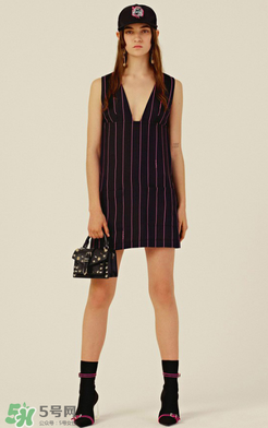 versus versace2018早春度假系列衣服款式有哪些_好看嗎？