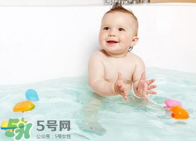 金銀花治療嬰兒濕疹有效嗎？寶寶濕疹可以用金銀花嗎？