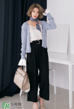 黑色闊腿褲配什么上衣？黑色闊腿褲搭配上衣圖片