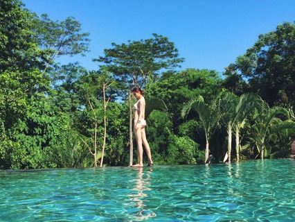 后背長痘痘是什么原因 關于后背痘痘二三事 后背長痘痘是什么原因 關于后背痘痘二三事