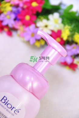 碧柔卸妝水和卸妝乳哪個好？碧柔卸妝水和卸妝乳選擇