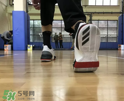 adidas dame3上腳怎么樣？阿迪達(dá)斯利拉德三代測(cè)評(píng)