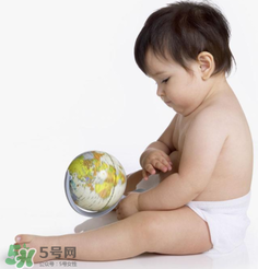 寶寶指甲上有白點是怎么回事？寶寶指甲上有白點正常嗎？