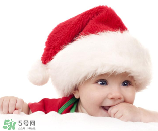 寶寶指甲上有白點是怎么回事？寶寶指甲上有白點正常嗎？