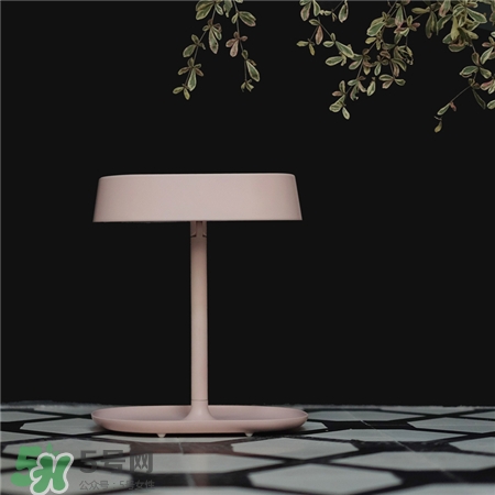 muid化妝鏡臺燈好用嗎?muid化妝鏡臺燈需充電多久? muid化妝鏡臺燈好用嗎?muid化妝鏡臺燈需充電多久?