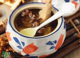 枇杷花怎么煲湯？枇杷花煲湯搭配什么最佳？