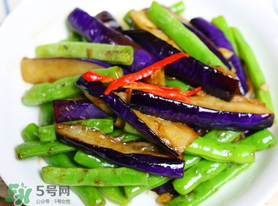 四季豆可以和茄子一起炒嗎？四季豆和茄子能一起煮嗎？