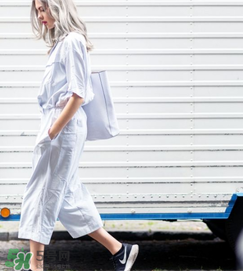 七分闊腿褲怎么搭配衣服？七分闊腿褲配什么上衣？