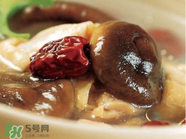 鴨肉能和香菇一起燉嗎？香菇燉鴨肉有毒嗎？