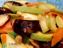 西葫蘆和胡蘿卜能一起吃？西葫蘆能和胡蘿卜一起吃嗎？