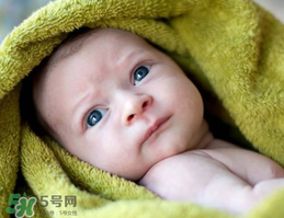 嬰兒吃藥嗆到了怎么辦？怎么喂藥才不會(huì)嗆到寶寶？