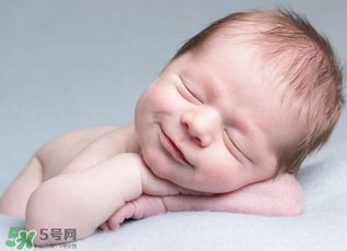 嬰兒吃藥能打預防針嗎？嬰兒吃藥影響預防針嗎？