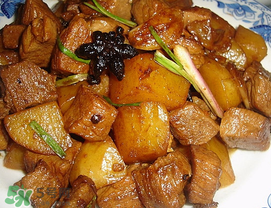 狗肉可以和土豆一起吃嗎？狗肉和土豆能一起吃嗎？