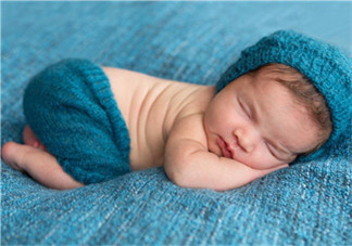 嬰兒吃藥后多久可以吃奶？嬰兒吃藥后多久可以喝奶粉？