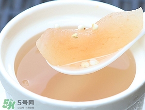 川貝燉雪梨的做法川貝放多少？川貝冰糖燉雪梨的禁忌