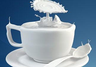 胃脹氣可以喝牛奶嗎？胃脹氣喝牛奶會(huì)怎樣？