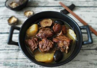 鴨肉能和香菇一起燉嗎？香菇燉鴨肉有毒嗎？