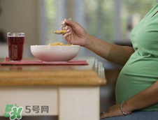 綠豆湯孕婦可以喝嗎？孕婦可以吃冰綠豆湯嗎？