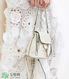 chloe faye雙肩包多少錢？蔻依faye雙肩包專柜價(jià)格