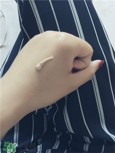 自然堂粉底液色號 自然堂粉底液試色 自然堂粉底液色號 自然堂粉底液試色