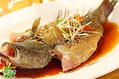 鱸魚怎么做好吃又簡單？清蒸鱸魚的做法