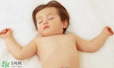 夏季怎么預(yù)防寶寶著涼？怎么預(yù)防寶寶涼著肚子？