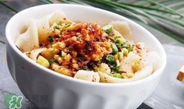 油潑面都放什么調(diào)料比較香？油潑面正宗的配料有哪些