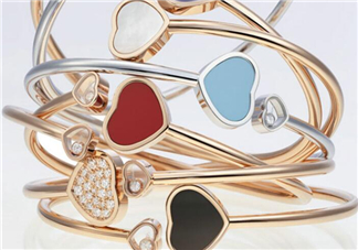 chopard手鐲是什么材質(zhì)？蕭邦手鐲是鍍金的嗎？