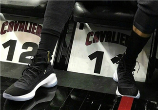 under armour curry4黑金怎么樣？庫里總決賽戰(zhàn)靴客場配色諜照曝光