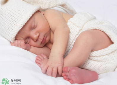 寶寶被蚊子咬了最快去紅腫的辦法 寶寶被咬后怎么消腫止癢 寶寶被蚊子咬了最快去紅腫的辦法 寶寶被咬后怎么消腫止癢