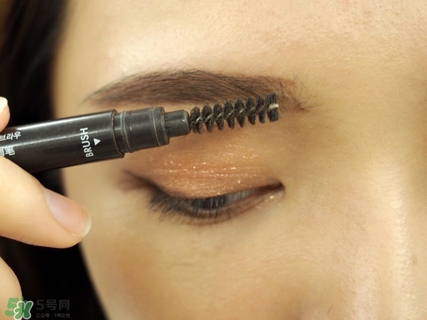 新手怎樣修眉畫(huà)眉 新手如何學(xué)會(huì)修眉畫(huà)眉