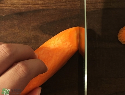 紅薯和胡蘿卜可以一起嗎？胡蘿卜和紅薯怎么做好吃