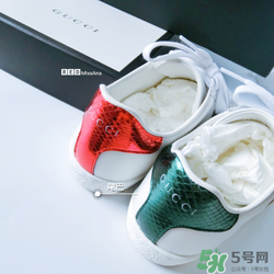 gucci小白鞋偏碼嗎？古馳小白鞋尺碼偏大嗎？