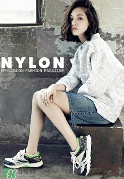 牛仔半裙配什么上衣？牛仔半裙搭配圖片