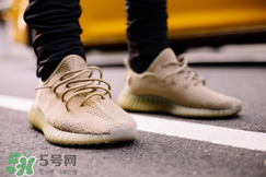 adidas yeezy 350 boost v2 dark green椰子350大地綠多少錢？