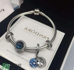 pandora繁星童話手鏈?zhǔn)鞘裁床馁|(zhì)？潘多拉繁星童話是銀的嗎？