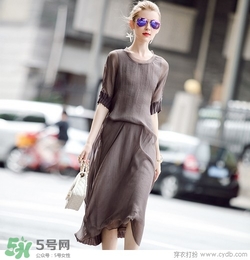 7月份穿什么衣服？七月份穿衣搭配