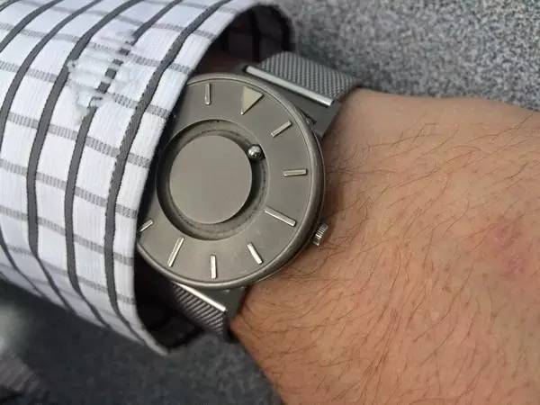 eone手表怎么看時(shí)間？eone手表時(shí)間怎么調(diào)？