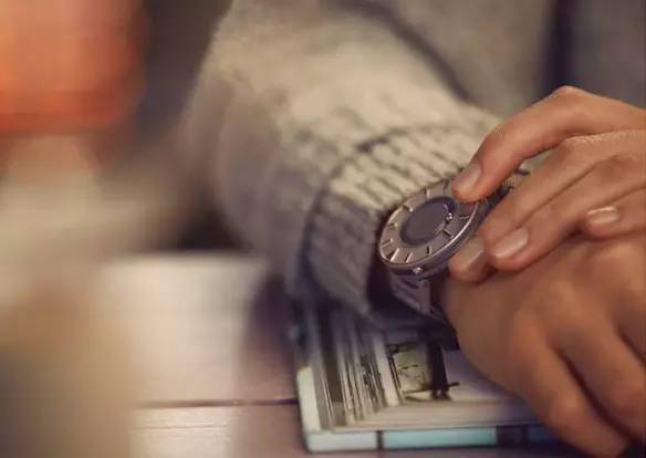 eone手表怎么看時(shí)間？eone手表時(shí)間怎么調(diào)？