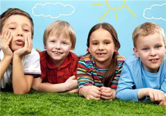 孩子不自信怎么辦？怎樣讓孩子自信大膽？