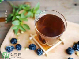 酸梅湯不能和什么一起吃？酸梅湯和什么食物相克？