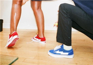 revenge storm紅色版本多少錢(qián)？閃電鞋紅色版專柜價(jià)格