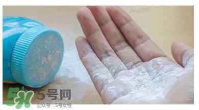 爽身粉對(duì)痱子有用嗎？爽身粉能預(yù)防痱子嗎？