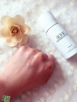 佰草集防曬霜怎么樣？佰草集防曬霜是物理防曬嗎？